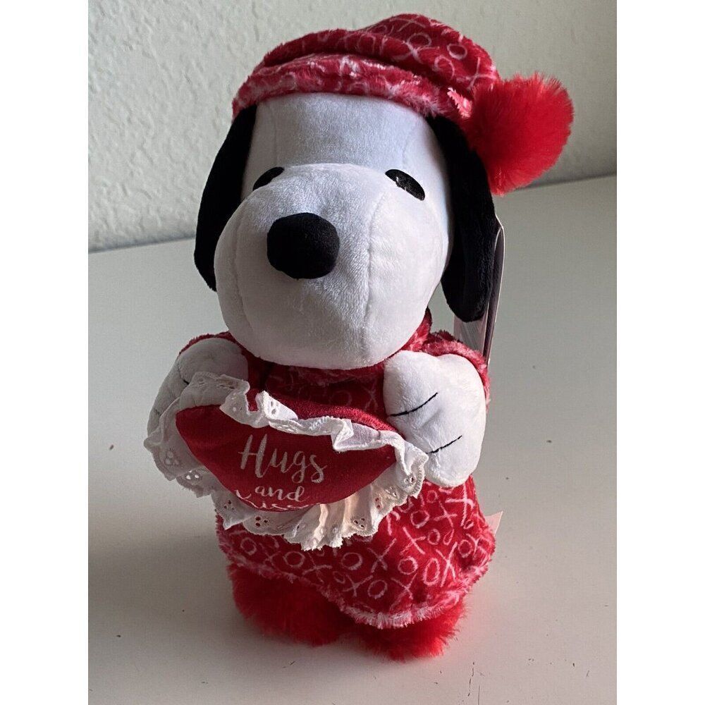 Peanuts SNOOPY Valentines Side Stepper Heart Pajamas Slippers Hat Hugs Kisses